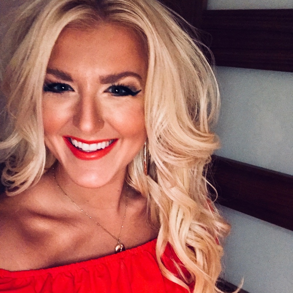 Meet your Posher, Abbi